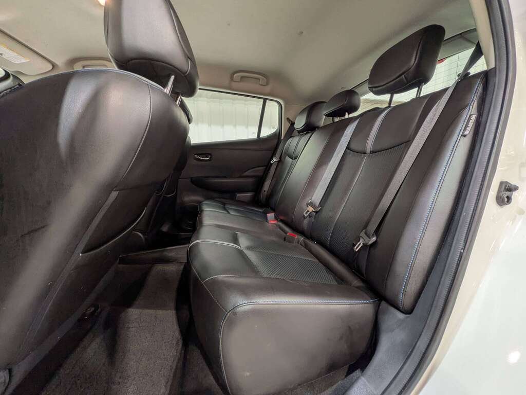 2020 Nissan LEAF SL PLUS Hatchback White Val-David - photo #10