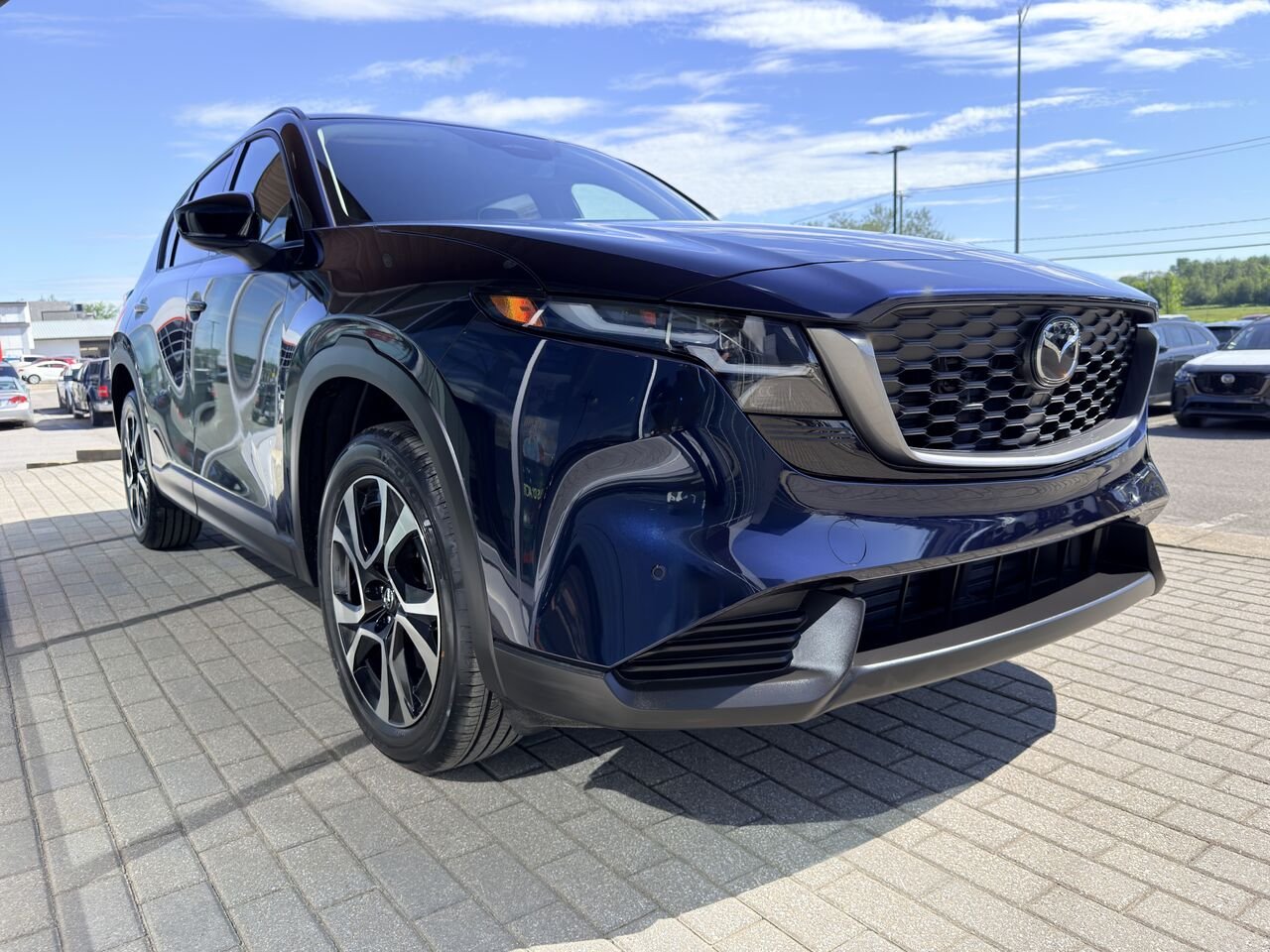 2026 MAZDA CX-5 Navy Blue Mica Notre-Dame-des-Prairies - photo #5