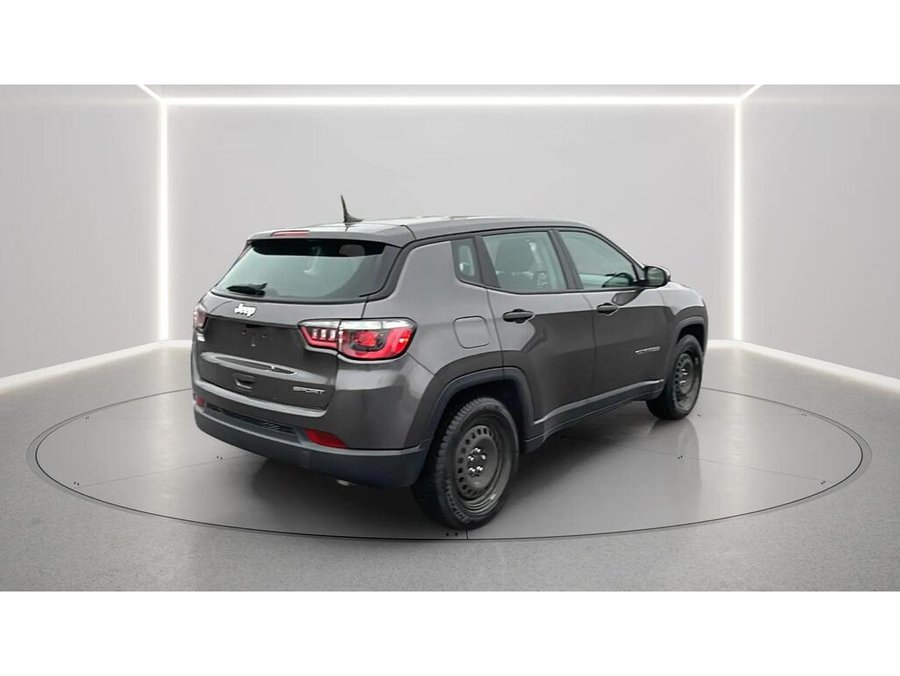 2022 Jeep Compass 2022 Grey