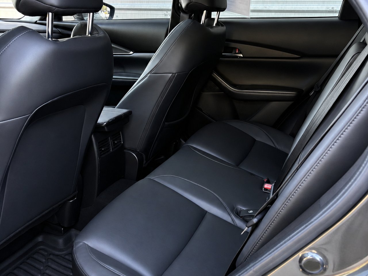 Mazda CX-30 GS GROUPE DE LUXE 2023 Gris Châteauguay - photo #11
