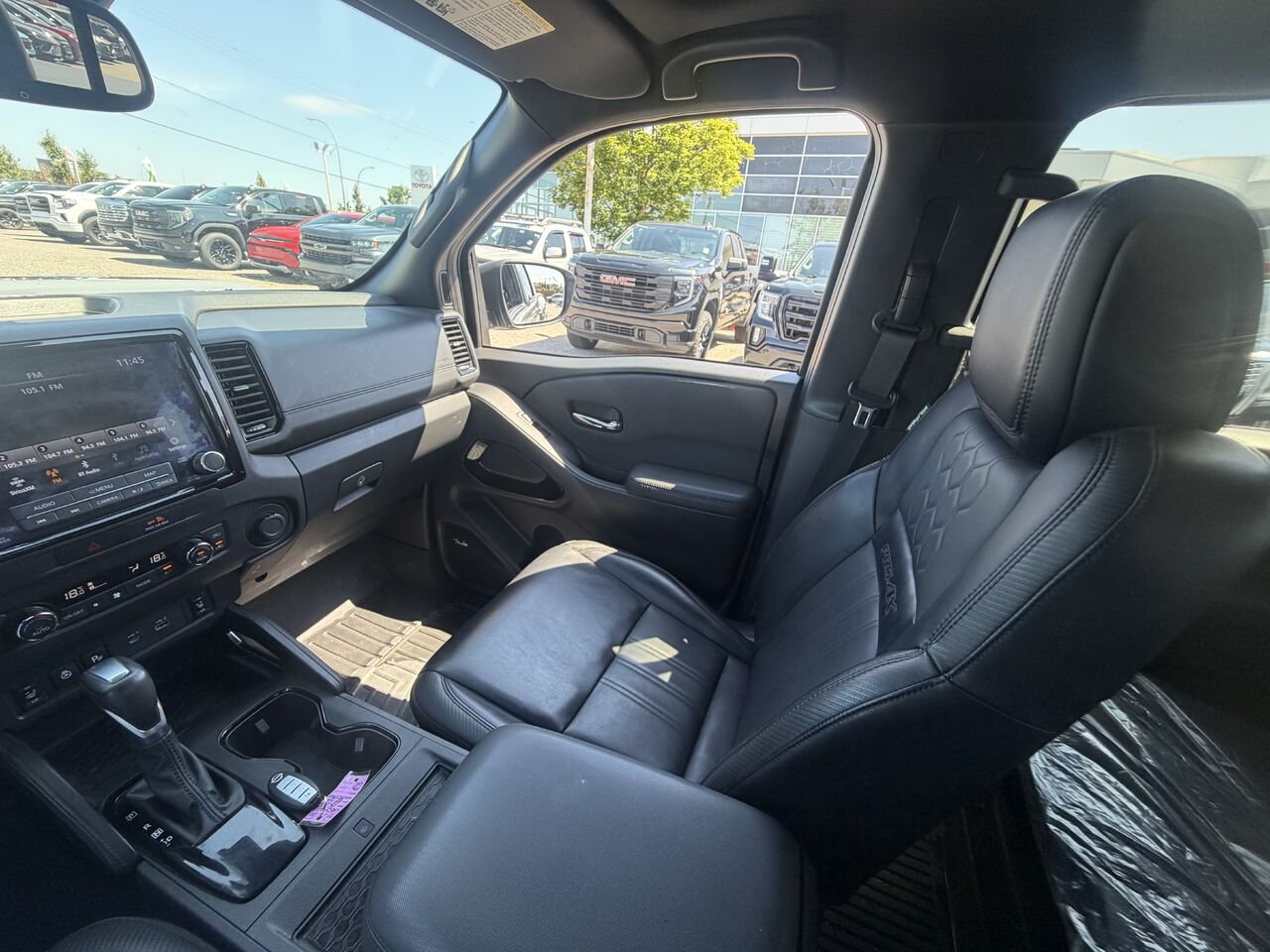 NISSAN FRONTIER PRO-4X SV cabine double caisse longue 4x4 2022 Argent Ottawa & Gatineau - photo #7
