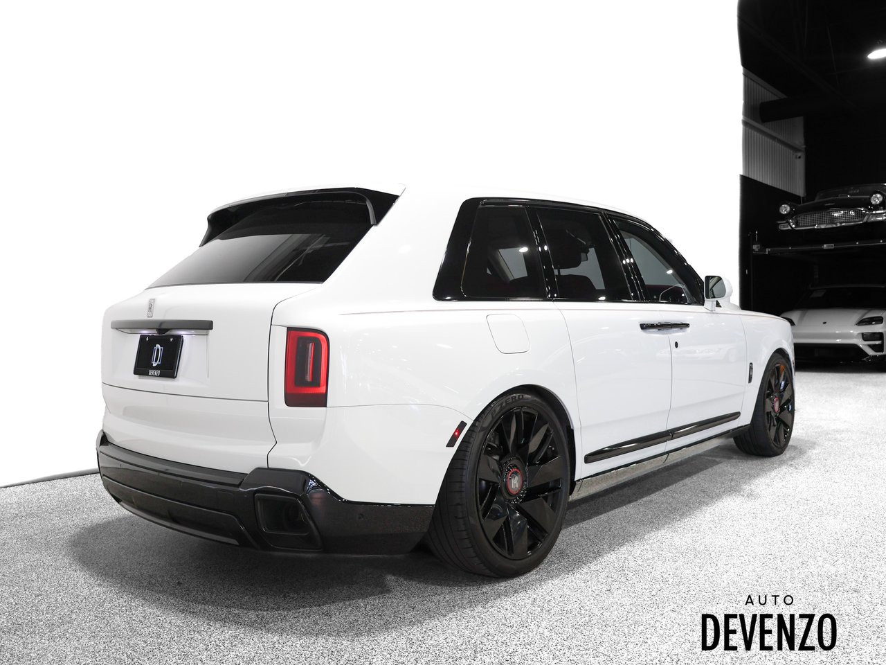 2025 Rolls-Royce Cullinan White Saint-Eustache - photo #2