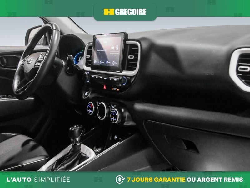 2024 Hyundai Venue Silver Laval - photo #30