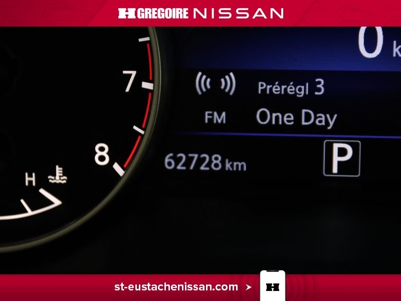 2017 Nissan Maxima White Laval - photo #25
