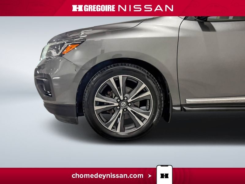 2017 Nissan Pathfinder Grey Saint-Eustache - photo #11