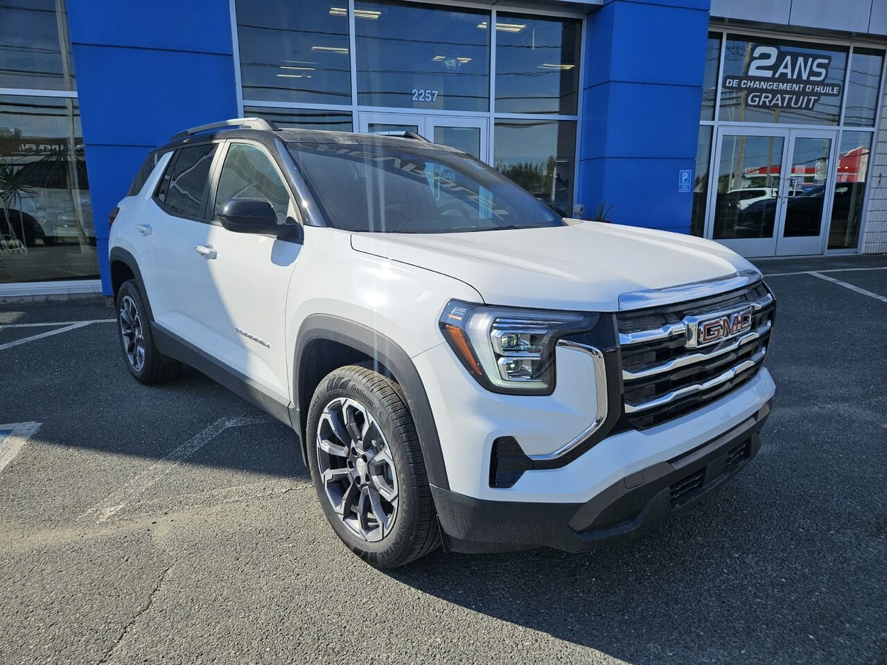 2026 GMC Terrain Élévation 4 portes TI Summit White Thetford Mines - photo #1