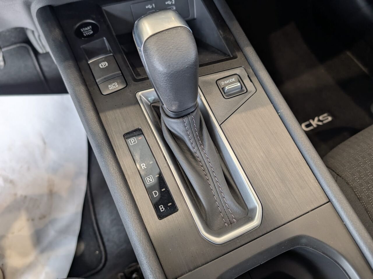 NISSAN Kicks KICKS S 2026 Gris poudre métallisé Châteauguay - photo #11