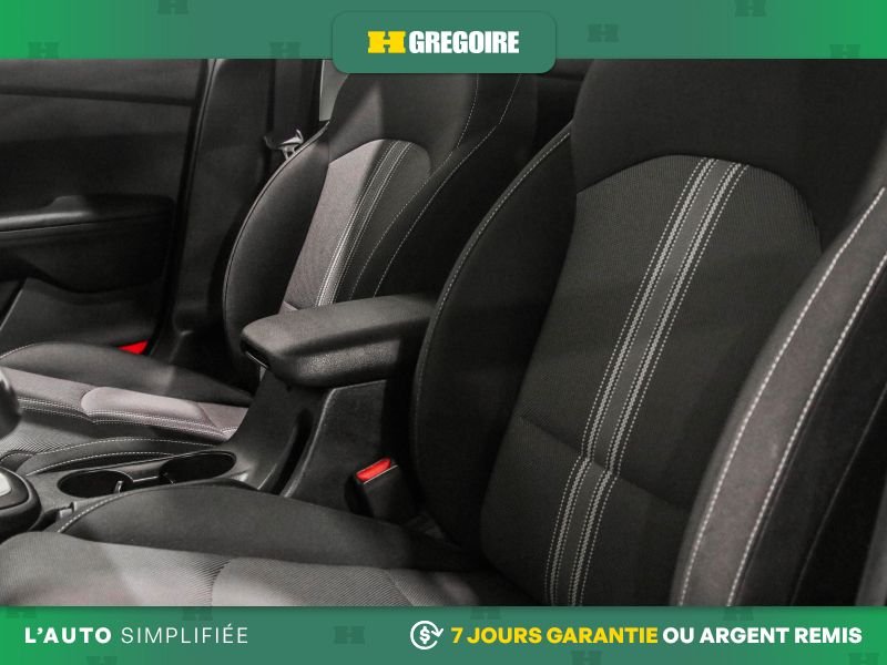 Kia Forte 822407 | LX IVT 2023 Laval - photo #13
