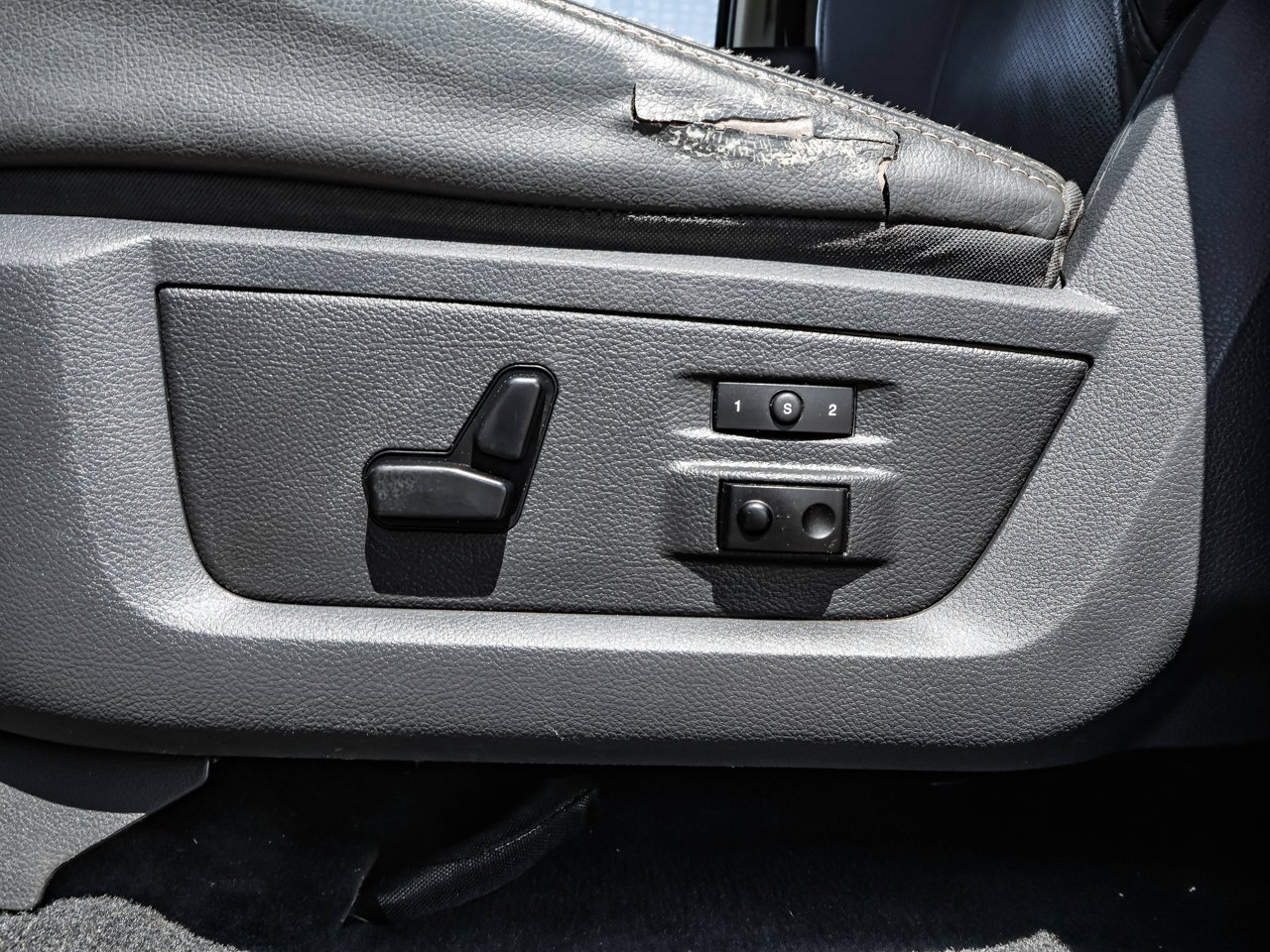 2010 Dodge Ram 3500 4WD Mega Cab 160.5 Laramie Grey Sherwood Park - photo #19