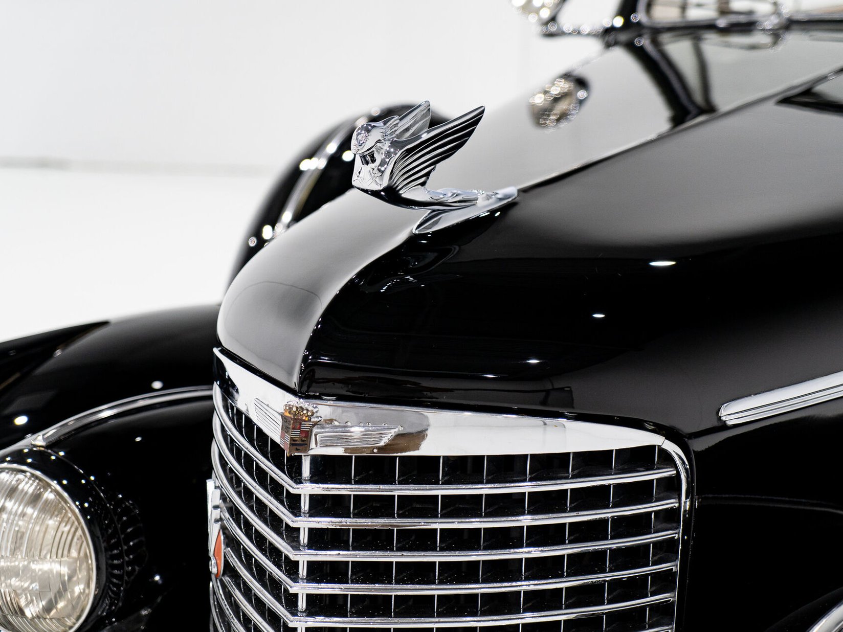 Cadillac Series 90 **PRICE IN USD**1 of 13 V16 1938 Noir Montréal - photo #30