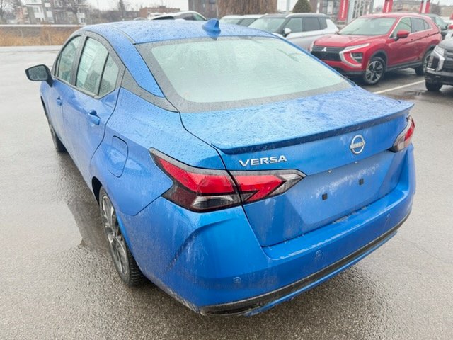 Nissan Versa SR-INTÉRIEUR 2 TONS-SIÈGES CHAUFFANT-CARPLAY 2023 Bleu