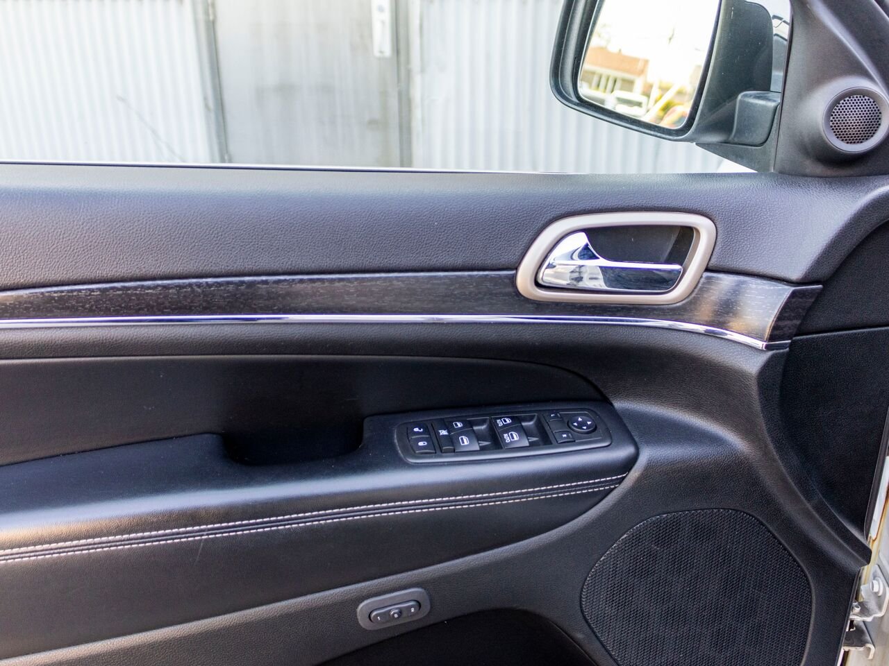 Jeep Grand Cherokee 4 RM, 4 portes, Limited 2014 Blanc Châteauguay - photo #30