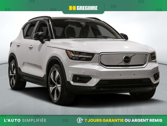2021 Volvo XC40 2021 White