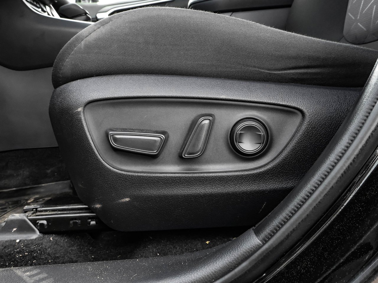2024 Toyota RAV4 XLE AWD Black Sherwood Park - photo #20