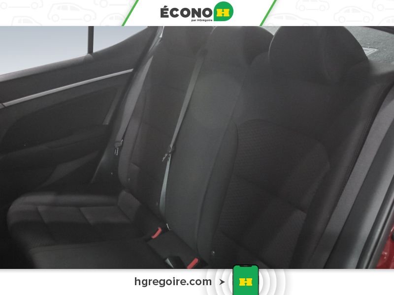 2020 Hyundai Elantra Red Saint-Eustache - photo #18