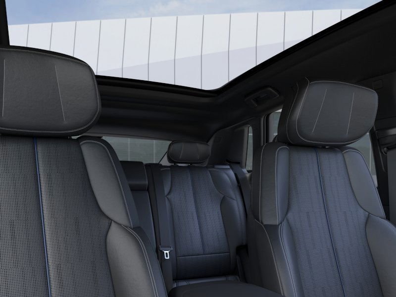 CADILLAC LYRIQ 4 portes - Sport 2026 Bleu opulent métallisé Sherbrooke - photo #23