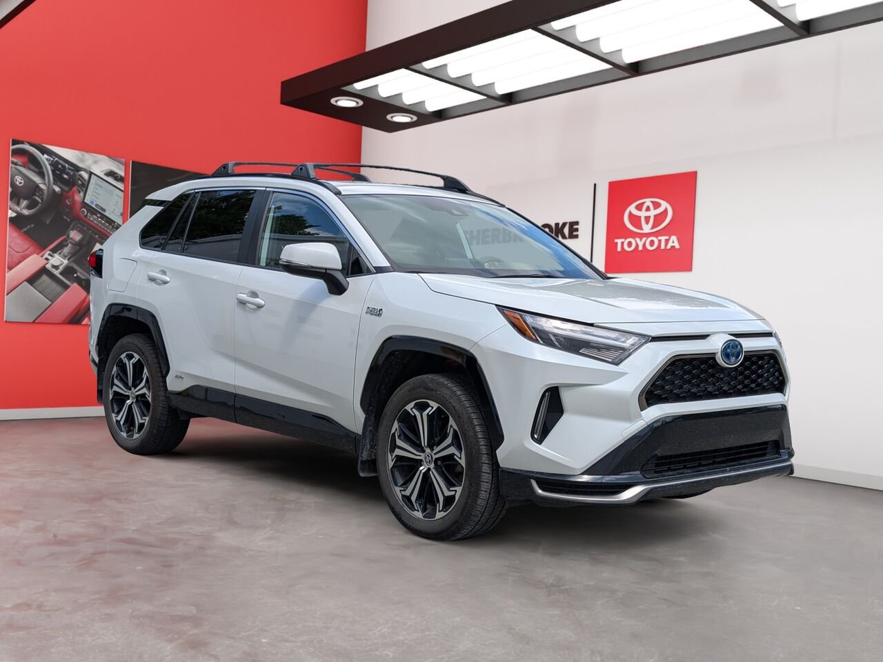 Toyota RAV4 Prime XSE PRIME-HYBRIDE BRANCHABLE/SIÈGES CHAUFFANTS/TOIT OUVRANT/VOLANT CHAUFFANT/AC BIZONE 2023 Blanc Sherbrooke - photo #4