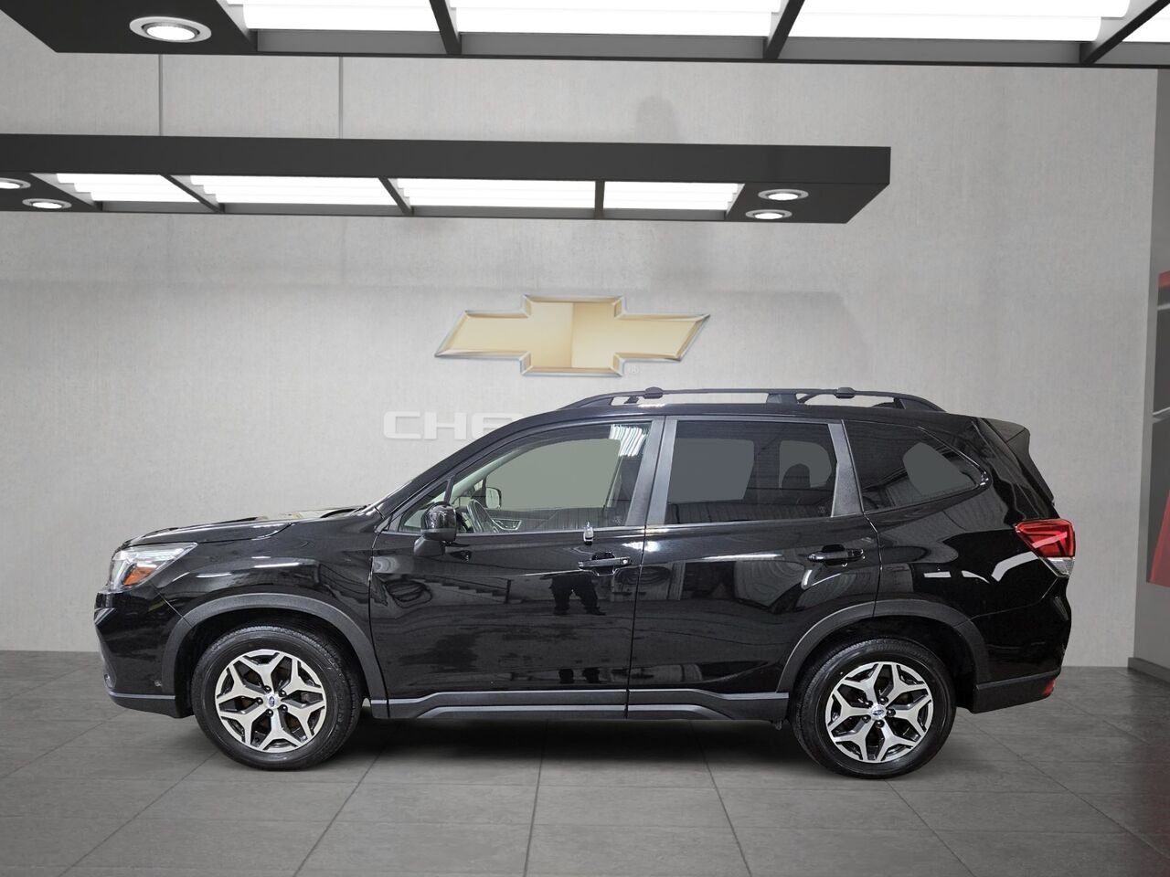 2019 Subaru Forester 2.5i Tourisme avec ensemble EyeSight Black Saint-Hyacinthe - photo #1