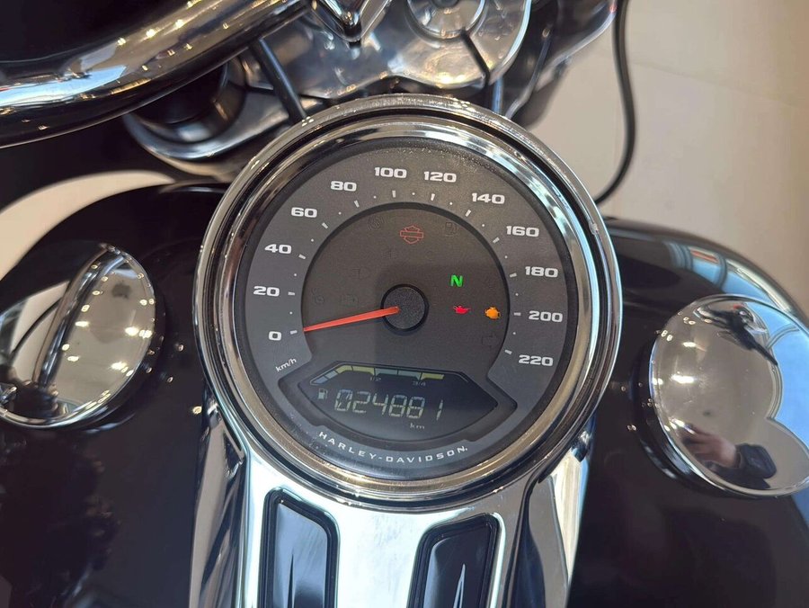 HARLEY FLSB 2018 2018 Noir