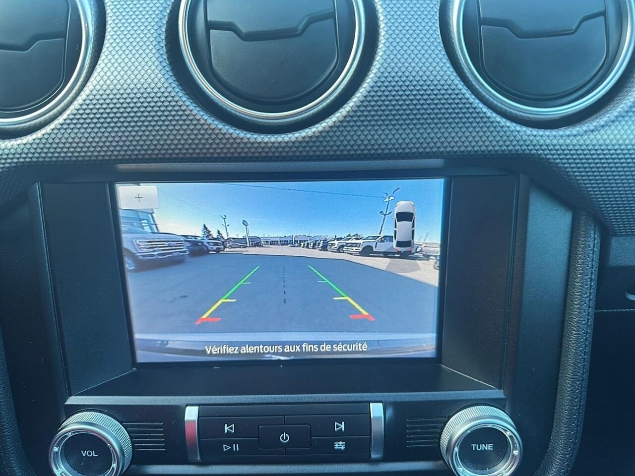 2020 Ford Mustang White Rouyn-Noranda - photo #11
