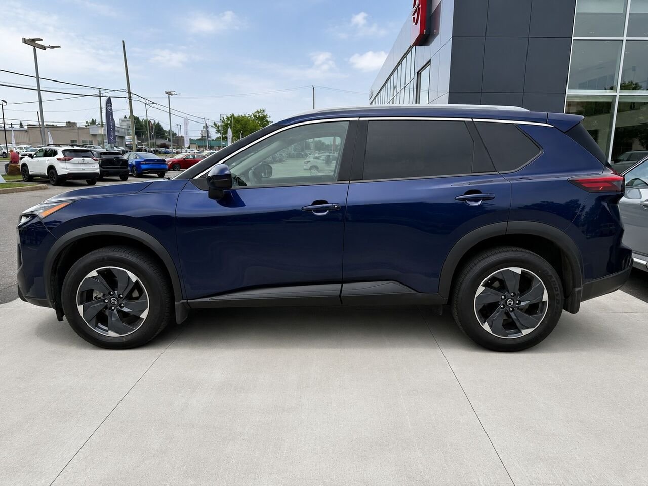 2026 Nissan Rogue ROGUE SV TOIT OUVRANT Deep Ocean Blue Châteauguay - photo #1