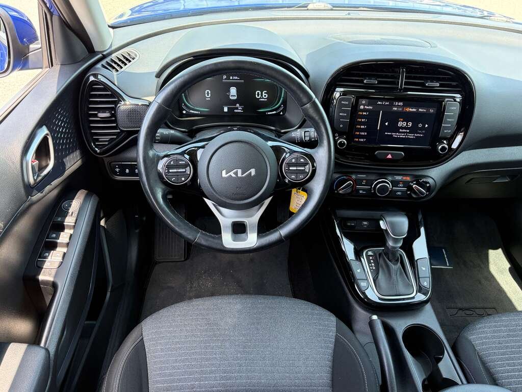Kia Soul 2023 Bleu Gatineau - photo #10