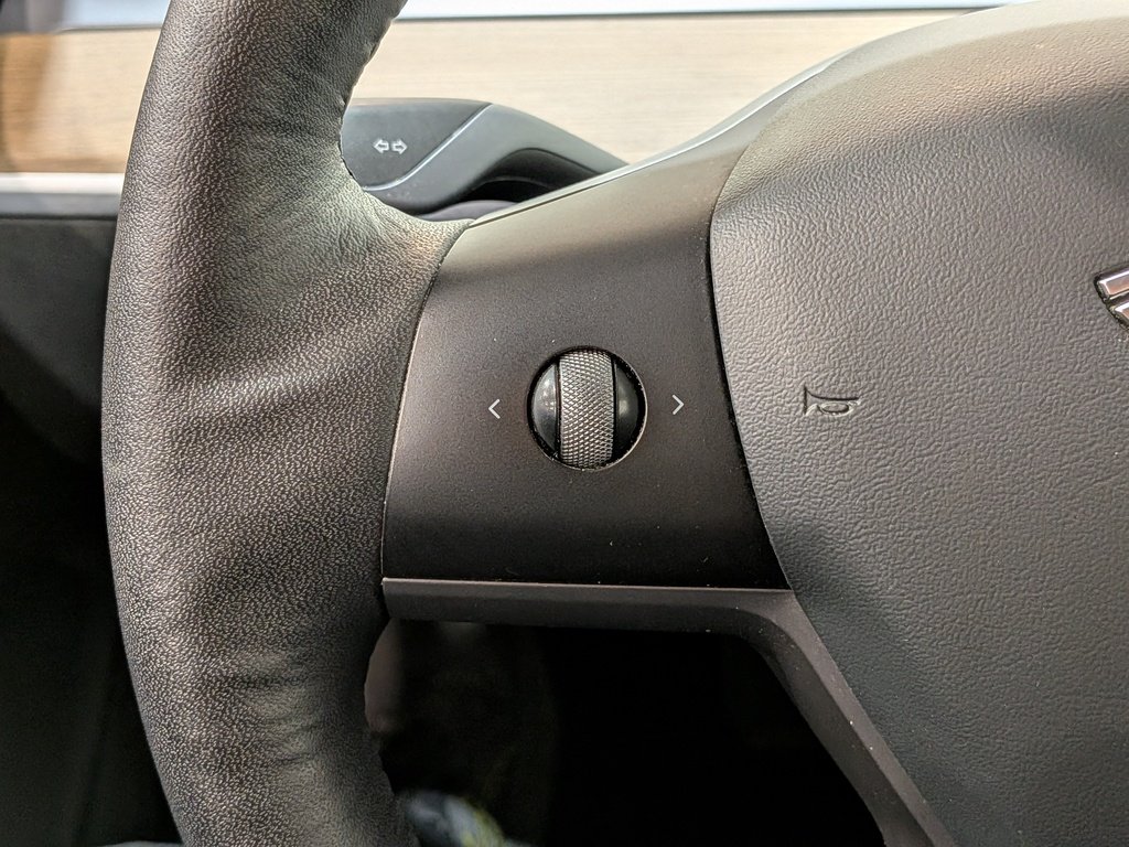 Tesla Model 3 Standard Range RWD *Ltd Avail* 2021 Rouge Val-David - photo #14