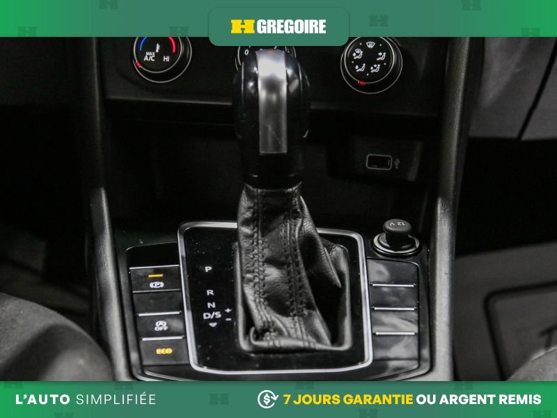 Volkswagen Jetta 821301 | Comfortline AUTO A/C GR ELECT MAGS CAM RECUL BLUET 2019 Rouge Laval - photo #24