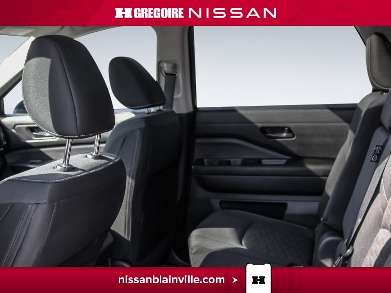 2024 Nissan Pathfinder Grey Laval - photo #20