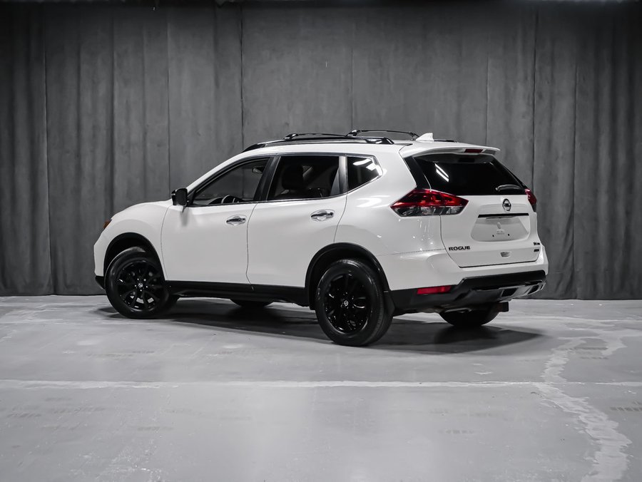 Nissan Rogue SV MIDNIGHT 2 SET DE PNEUS ATTACHE REMORQUE 2018 Blanc