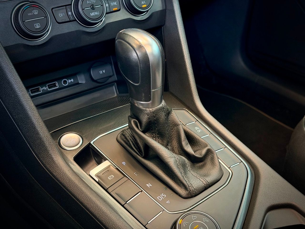 Volkswagen Tiguan 2019 Orange Notre-Dame-des-Prairies - photo #29