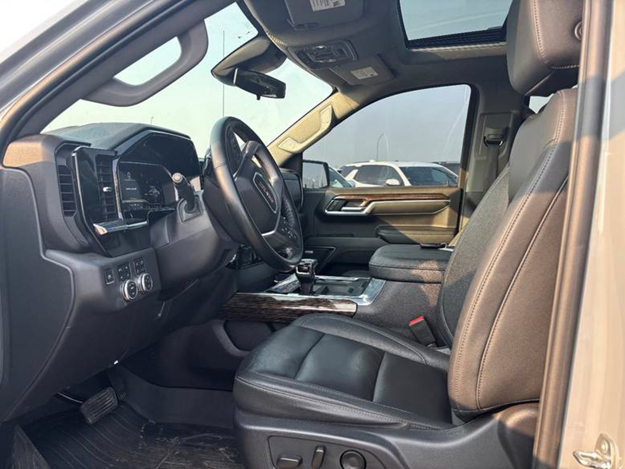 2024 GMC Sierra 1500 4WD Crew Cab 147 Elevation Grey Sherwood Park - photo #5