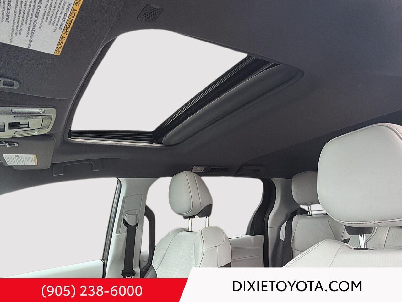 2023 Toyota Sienna XSE FWD HYBRID / CLEAN CARFAX / MOONROOF / ALLOY WHEELS / CARPLAY AND ANDROID AUTO Red Mississauga - photo #10