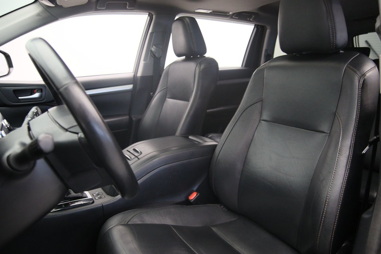 2017 Toyota Highlander XLE Black Baie-Comeau - photo #5