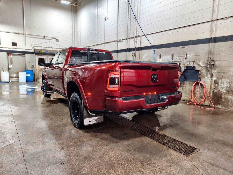 2023 Ram 3500 2023 Red