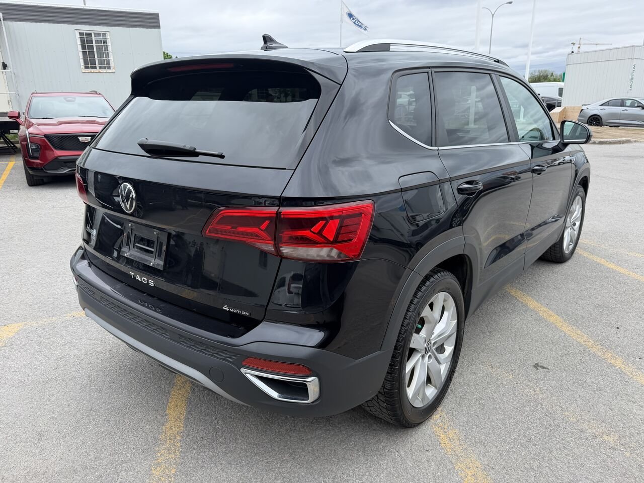 Volkswagen Taos Comfortline 4MOTION 2022 Noir Laval - photo #18