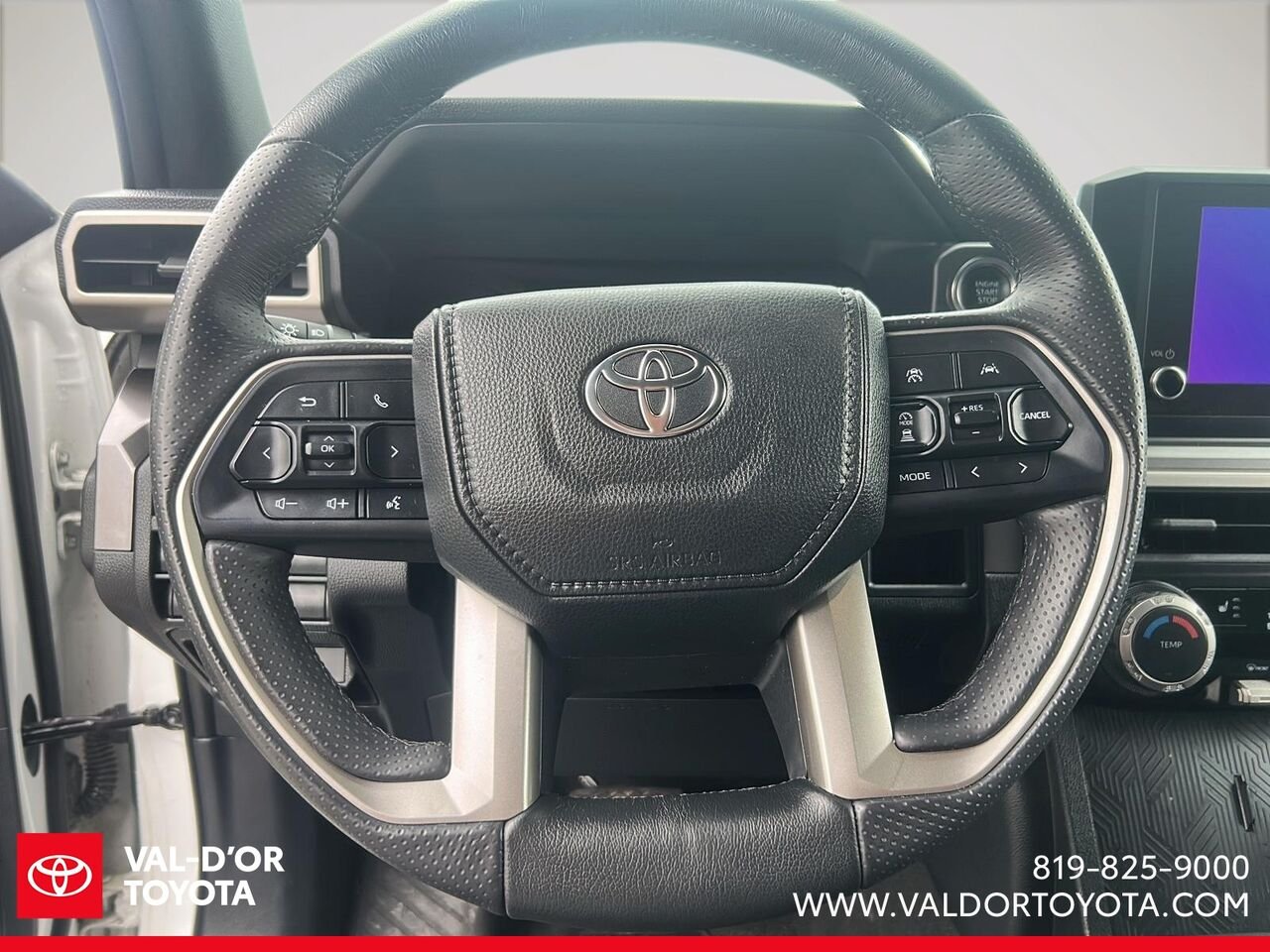 Toyota 4Runner 4 roues motrices 2025 Blanc Val-d'Or - photo #10