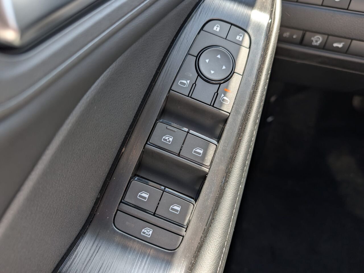 2026 Nissan Rogue ROGUE SV TOIT OUVRANT Deep Ocean Blue Châteauguay - photo #24