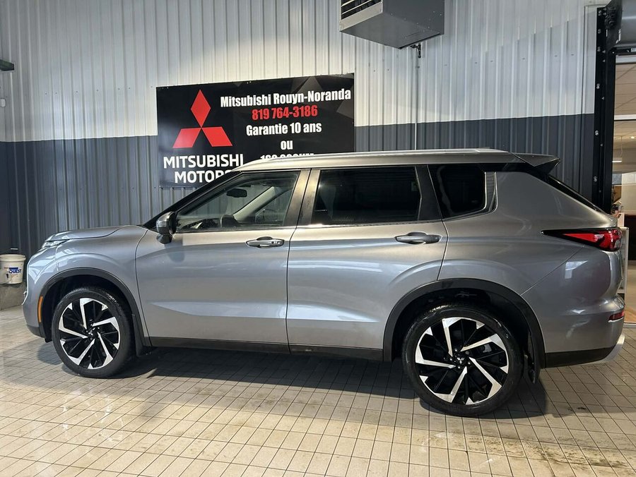 Mitsubishi Outlander SEL S-AWC 2023 Gris