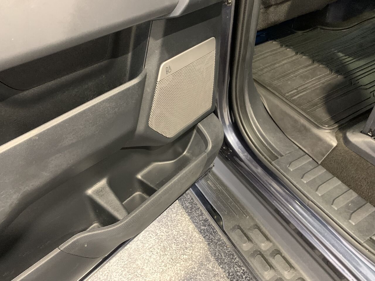 Ford F-150 Lightning LARIAT 2022 Gris Saint-Eustache - photo #24