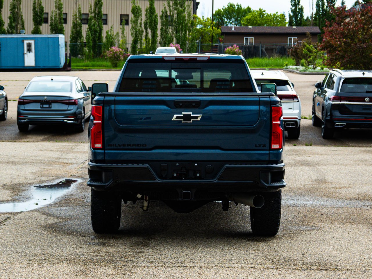 2026 Chevrolet Silverado 3500HD 4WD Crew Cab 159 LTZ Blue Sherwood Park - photo #11