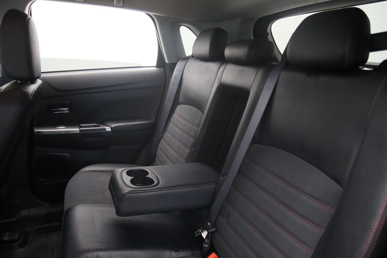 2024 Mitsubishi RVR VIN JA4AJVAW6RU608056 Black Chicoutimi - photo #7