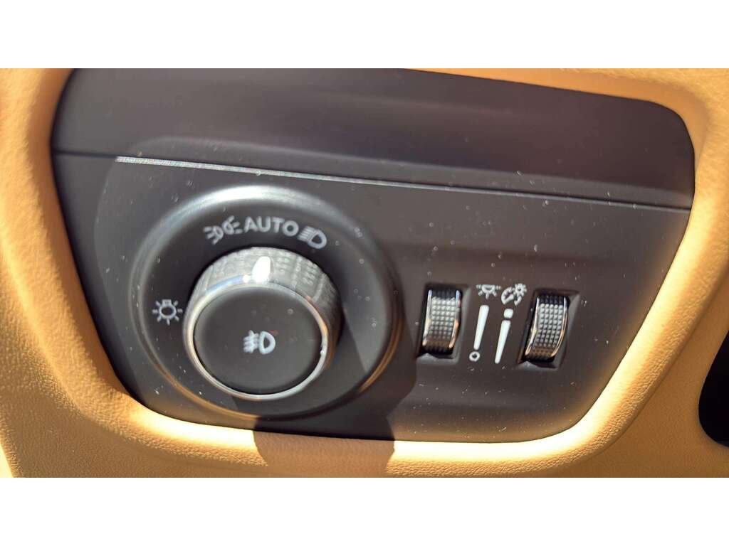 Jeep Grand Cherokee 2023 Blanc Gatineau - photo #25