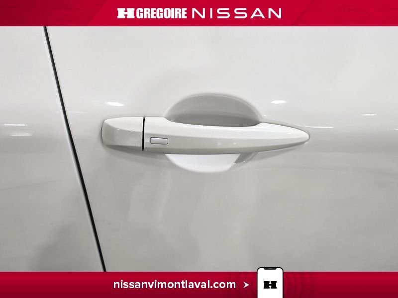 2023 Nissan Rogue White Laval - photo #12