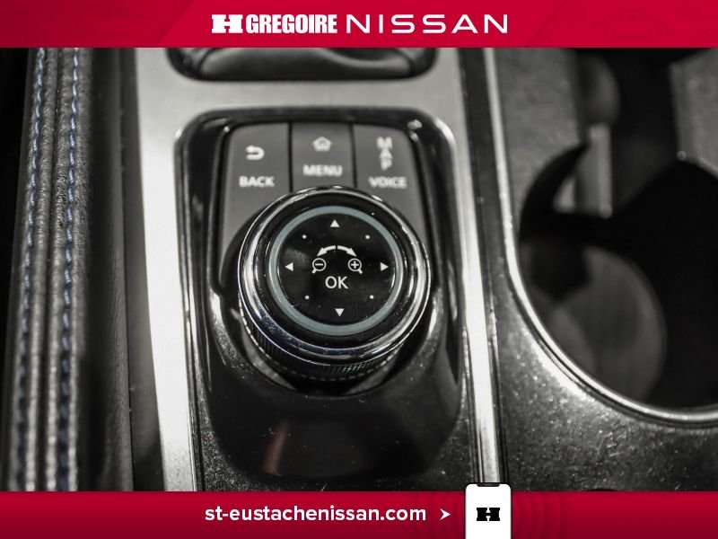 2017 Nissan Maxima White Laval - photo #25