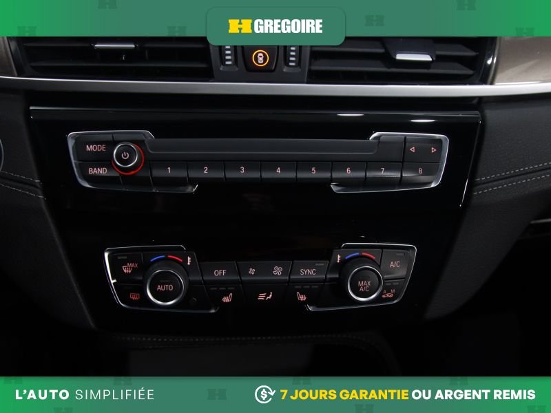 BMW X1 821757 | xDrive28i AWD AUTO A/C MAGS CUIR NAV CAM RECUL BLU 2022 Noir Laval - photo #15