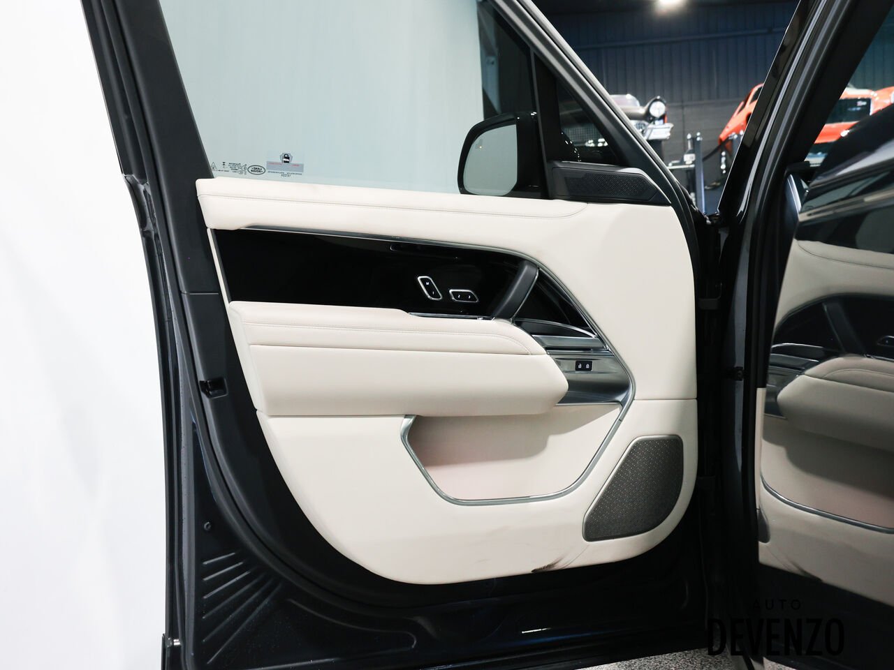2024 Land Rover Range Rover Grey Saint-Eustache - photo #9