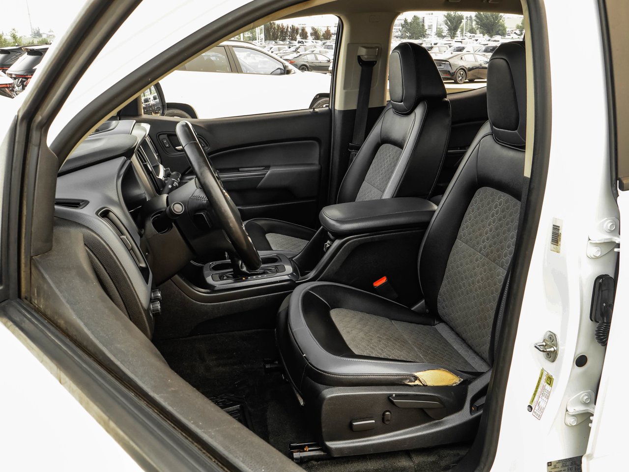 2018 Chevrolet Colorado 4WD Crew Cab 128.3 Z71 White Sherwood Park - photo #13