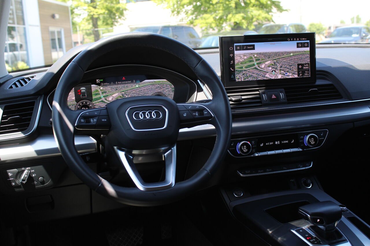 Audi Q5 VIN: WA1EABFY3N2063336 2022 Noir Sainte-Rose - photo #12