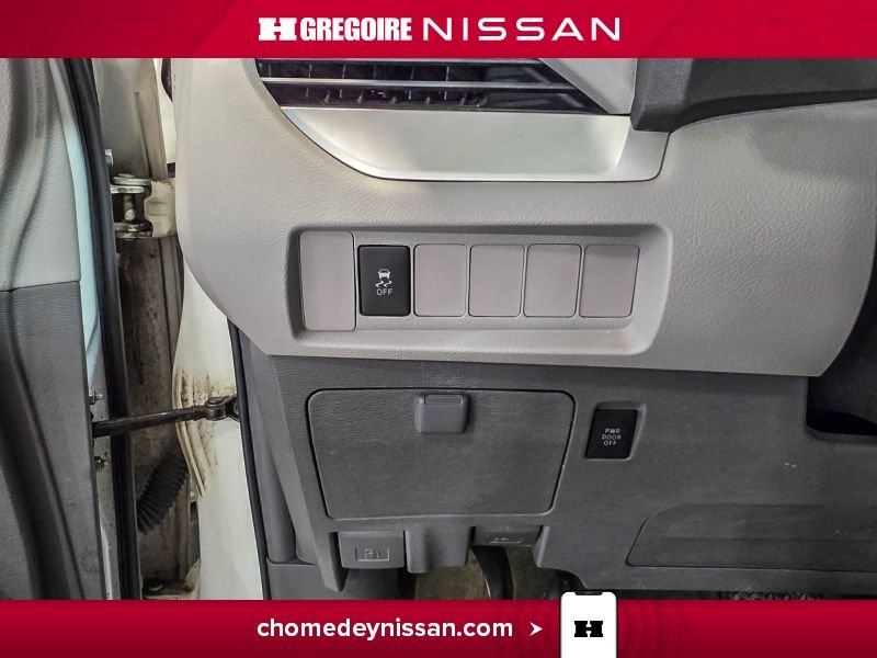 Toyota Sienna CA6751 | LE * Mag * DVD * Caméra 8 Places * 2018 Blanc Laval - photo #13